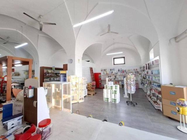 Tabaccheria in vendita a Castrignano Del Capo