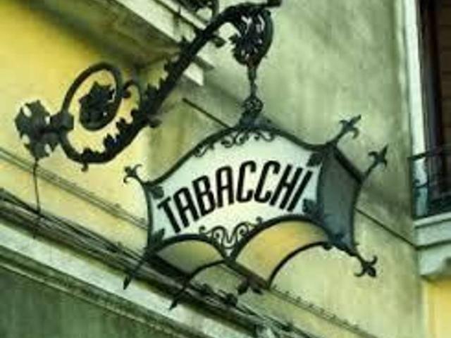 Tabaccheria in vendita a Brescia