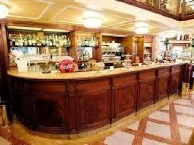 Tabaccheria in vendita a Lucca