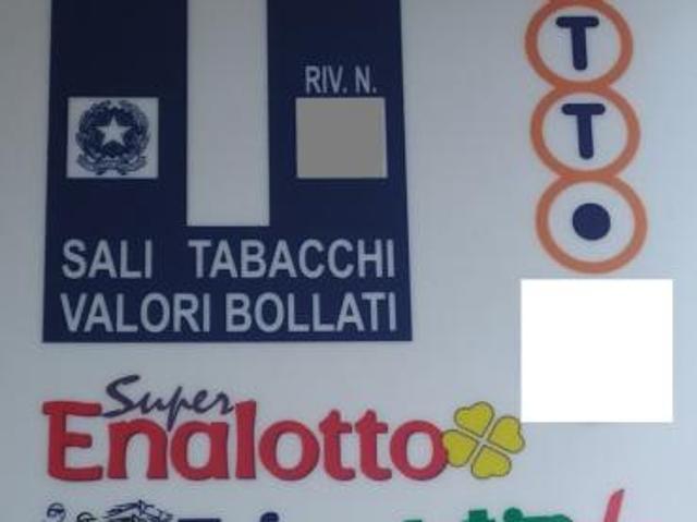 Tabaccheria in vendita a Rimini