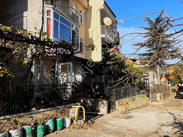 Tacal Gayrimenkul'den Gaziler Mah Satılık Tripleks Villa