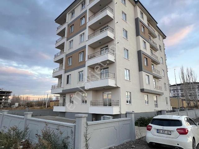 Tacin Mahallesi Bilim Merkezi Karşısında 1+1 Eşyalı