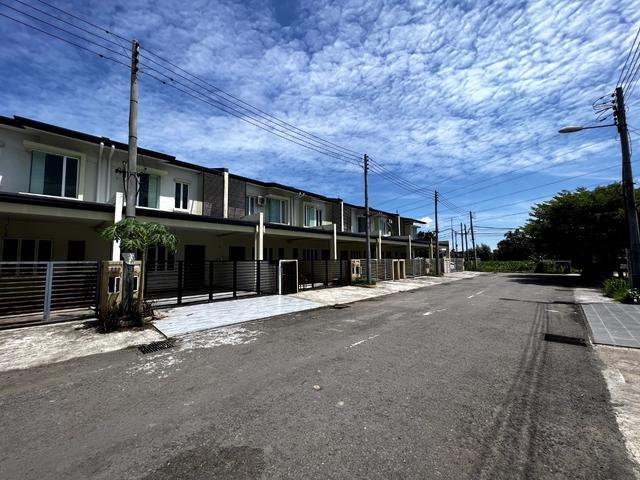 Tagas Villa Tuaran Rumah Terrace Dijual