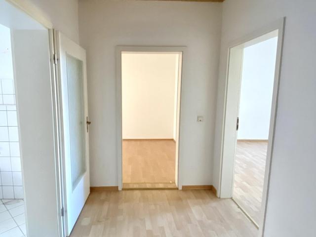 Tageslichtbad mit Dusche&Badewanne 2 Zim 66,5 qm in Altenburg