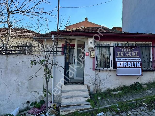 Taha Ergin Gayrimenkulden Avlulu & Müstakil Evde Yaşam Fırsatı !