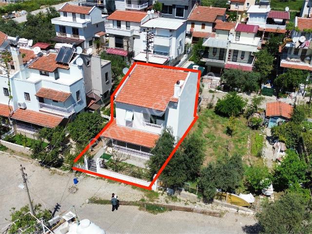 Tahir Emlak'tan | Denize 500 Metre | Full Tadilatlı | 4+1 Satılık Villa