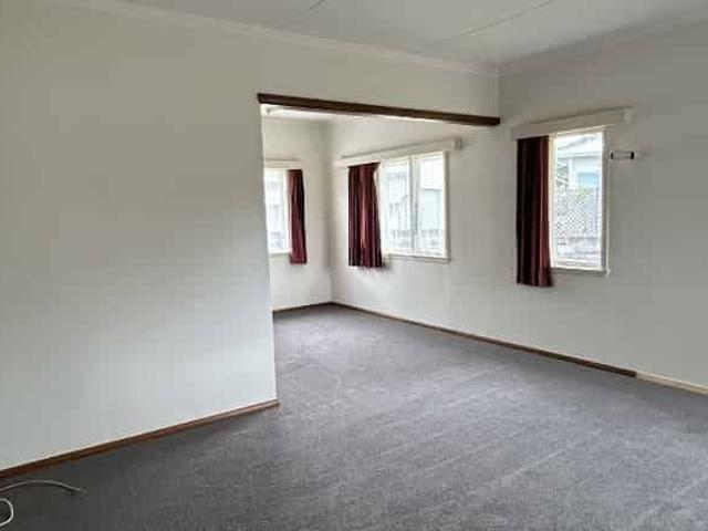 TAIHAPE THREE BEDROOMS