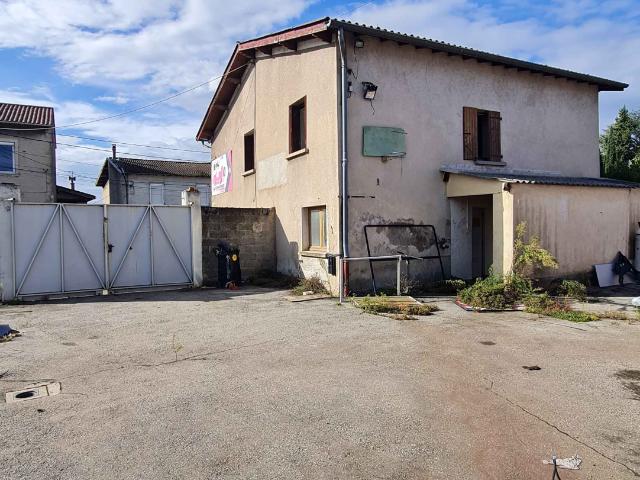 TAIN L'HERMITAGE, maison avec local professionnel