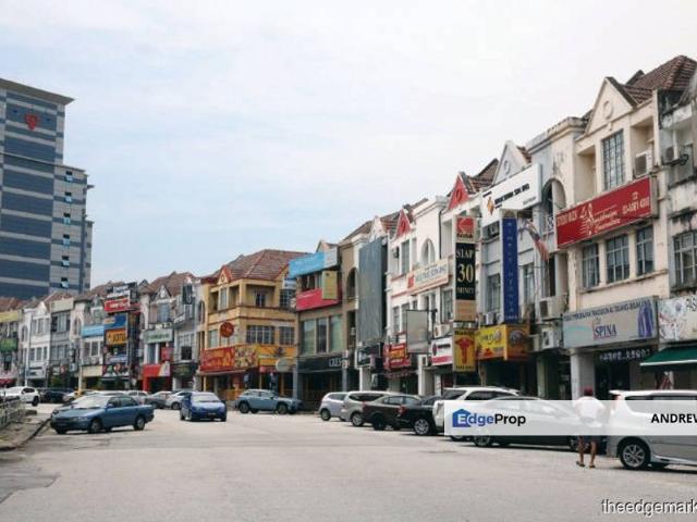 Taipan Business Centre, USJ 10