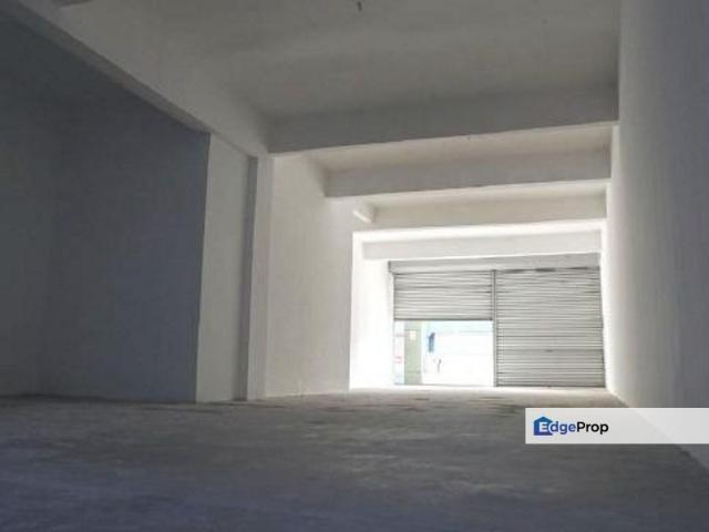 Taipan USJ Subang First Floor 商业单位出租｜2000sqft宽敞空间 高人流高曝光｜适合零售展厅美容教育办公室餐饮行业｜成熟商业区停车方便交通便利 Rare Unit For Rent