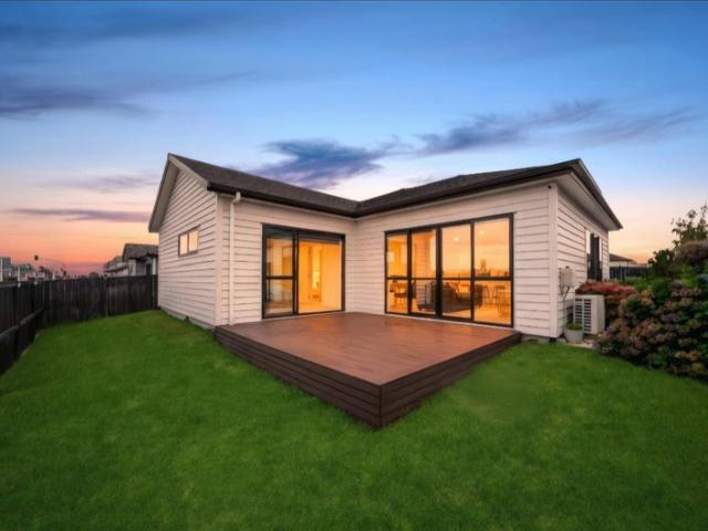 takanini, 4 bedrooms