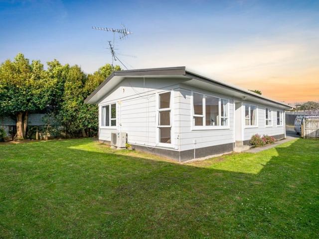 takanini, 4 bedrooms