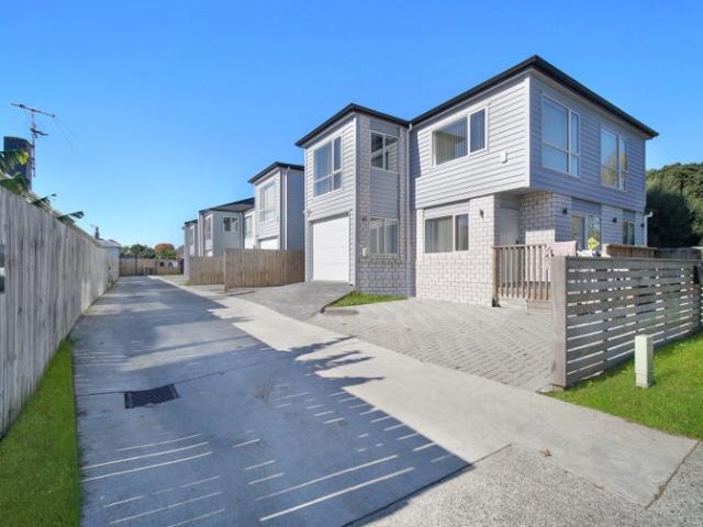 takanini, 4 bedrooms