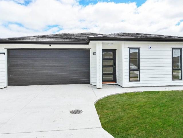 takanini, 4 bedrooms