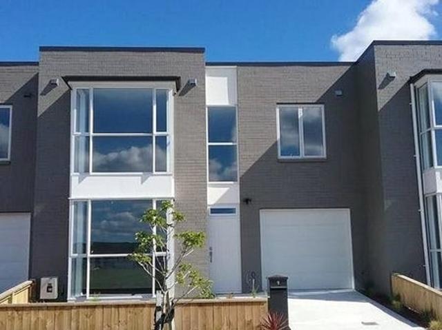 takanini, 4 bedrooms