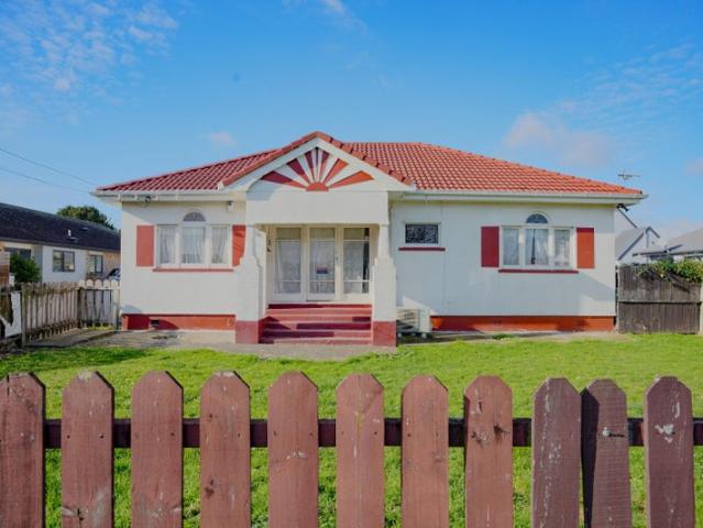 takanini, 4 bedrooms