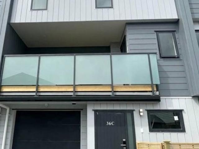 takanini, 4 bedrooms