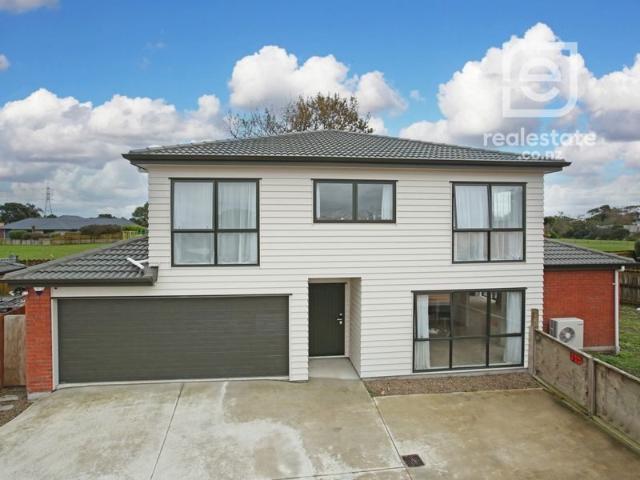 takanini, 5 bedrooms