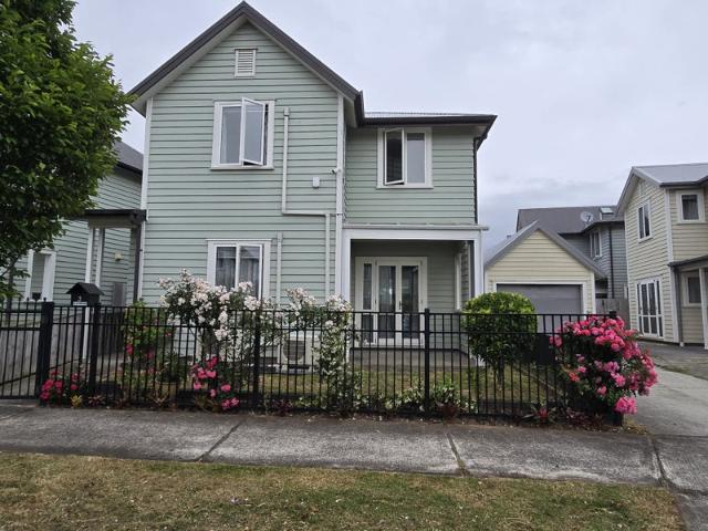 takanini, 5 bedrooms