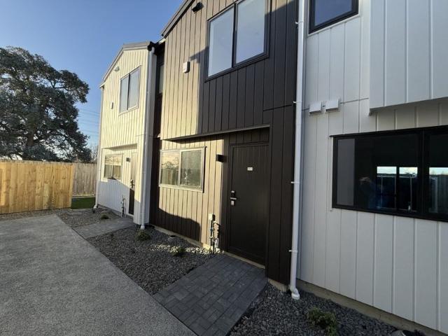 takanini, 2 bedrooms