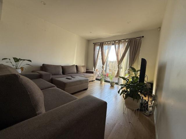 takanini, 2 bedrooms