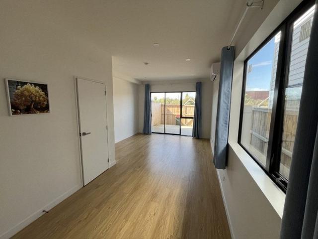 takanini, 2 bedrooms