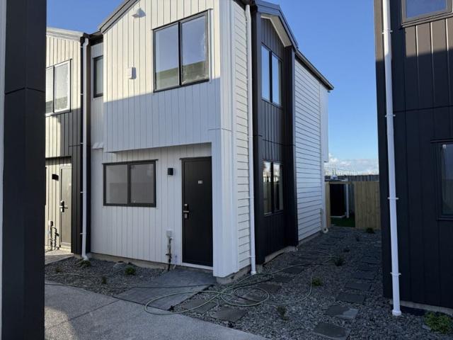 takanini, 2 bedrooms