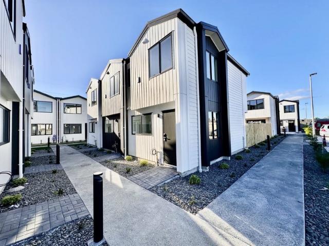 takanini, 2 bedrooms