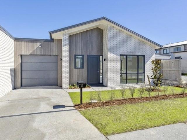 takanini, 3 bedrooms