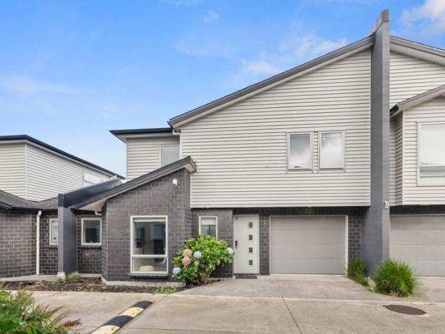 takanini, 3 bedrooms