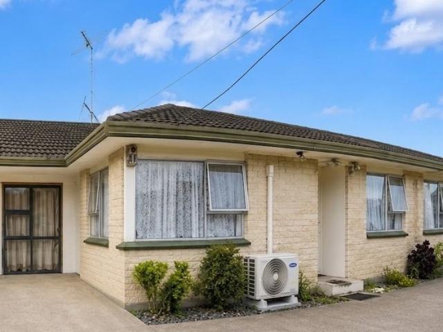 takanini, 3 bedrooms