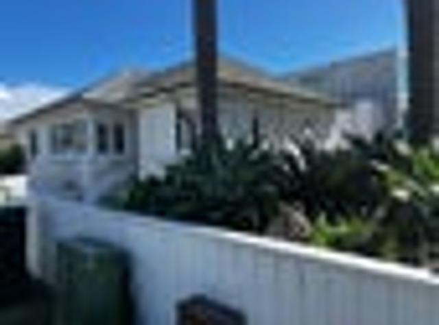 Takapuna, 4 bedrooms, $900 pw