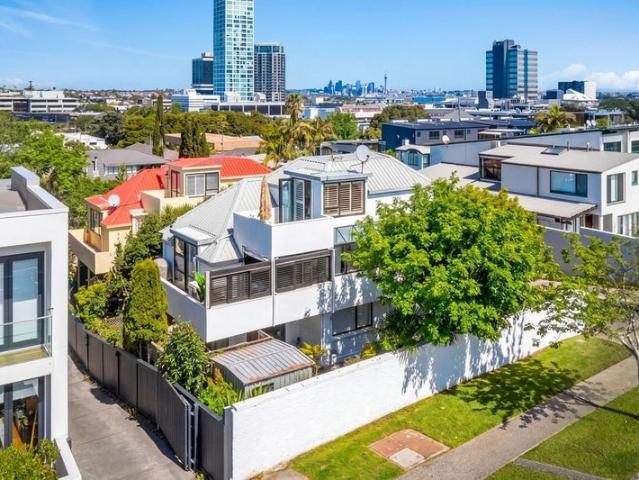 Takapuna, 4 bedrooms