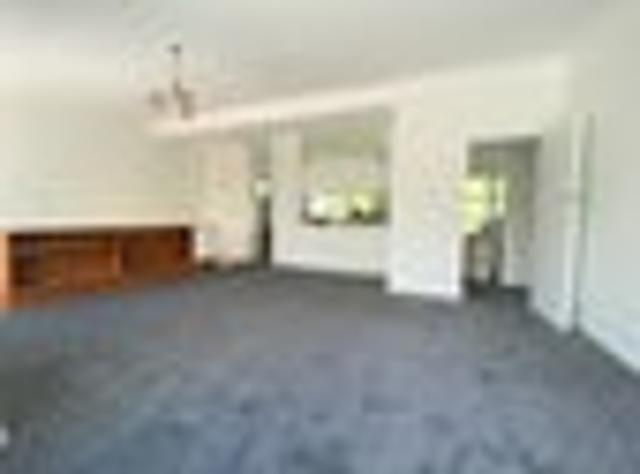 Takapuna, 2 bedrooms, $690 pw