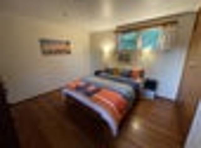 Takapuna, 2 bedrooms, $700 pw