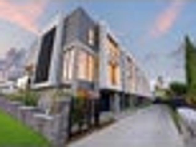 Takapuna, 3 bedrooms, $1400 pw