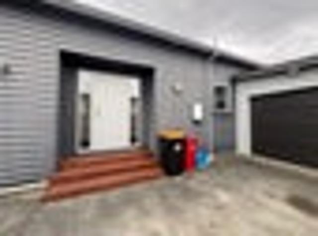 Takaro, 3 bedrooms, $600 pw