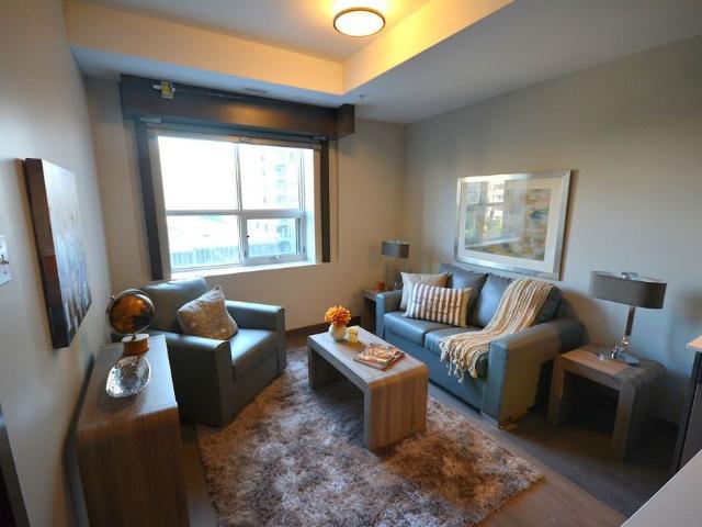Take advantage of the most convenient location in the city and the exciting and lively Elgin Street neighbourhood