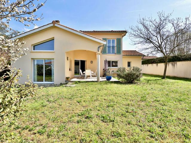 Taluyers Maison d'architecte 4 chambres