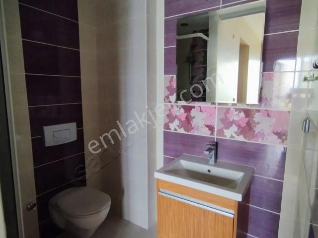 Talas Bahçelievler Asmalı Konak Sitesi'nde Kiralık 4+1 Daire
