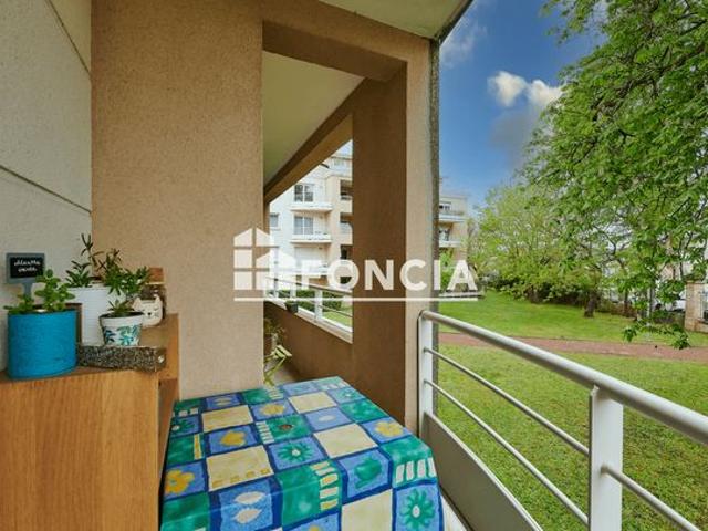 TALENCE FORUM: appartement type 3 avec grande terrasse et parking