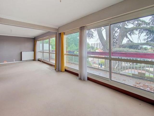 Grand T3 de 85 m² au dernier étage avec garage, parking et cellier
