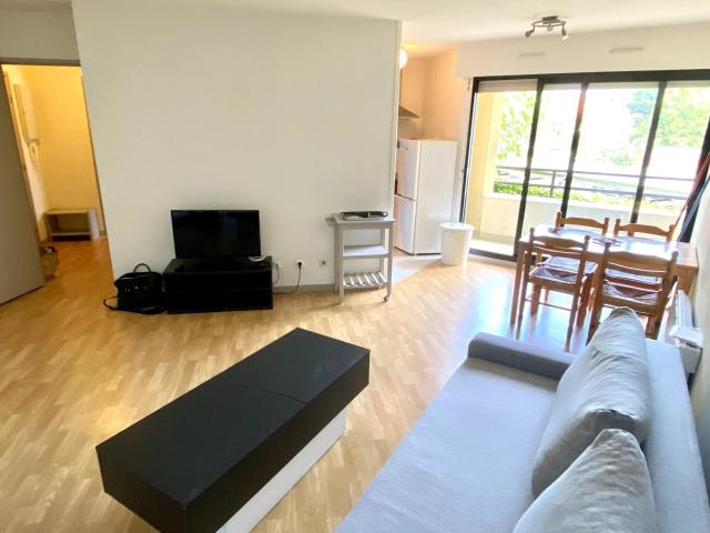 Talence T2 avec balcon et parking