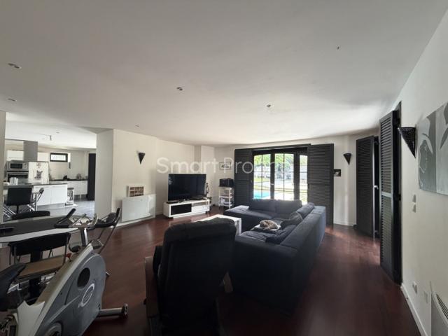 Talence 667000 euros