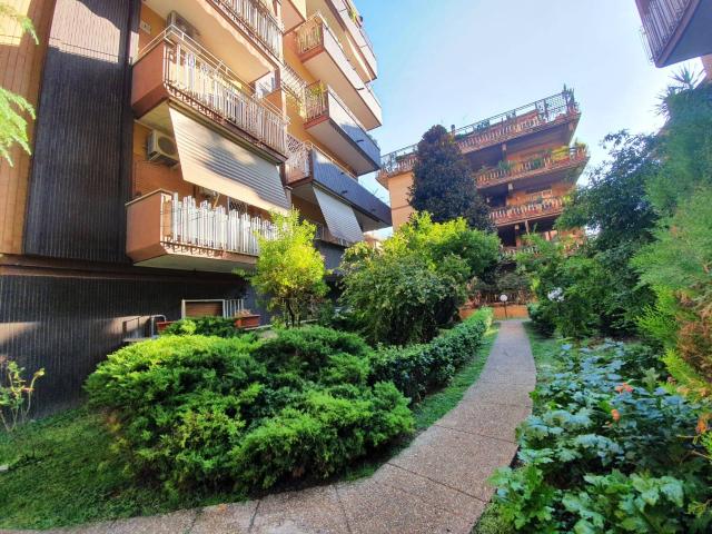 TALENTI MONOLOCALE CON BALCONE