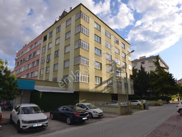 Talha Tozduman'dan Alavardı Mh. Sivaslı Ali Kemal Cd. 4+1 Daire