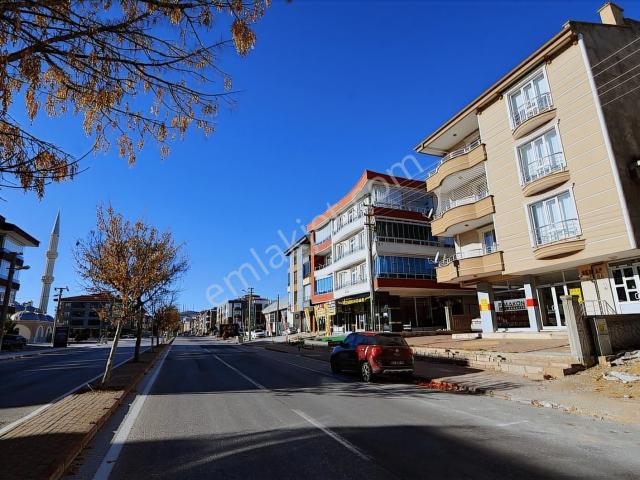 Talha Tozduman'dan Alemdar Cd. Cepheli 90+70m2 İki Katlı Dükkan