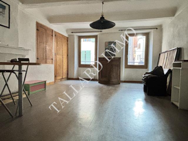 Tallard centre lumineux studio 31 m2