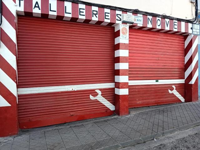Taller de coches en San Blas