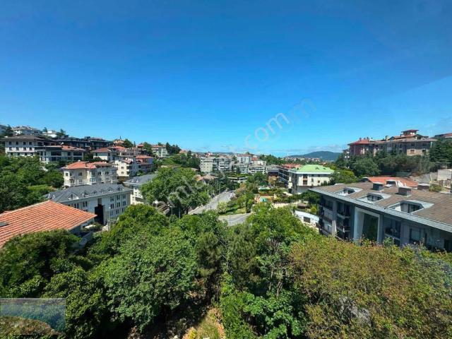 Tarabya Akyap Sitesi'nde Satılık 3+1 Boş Daire